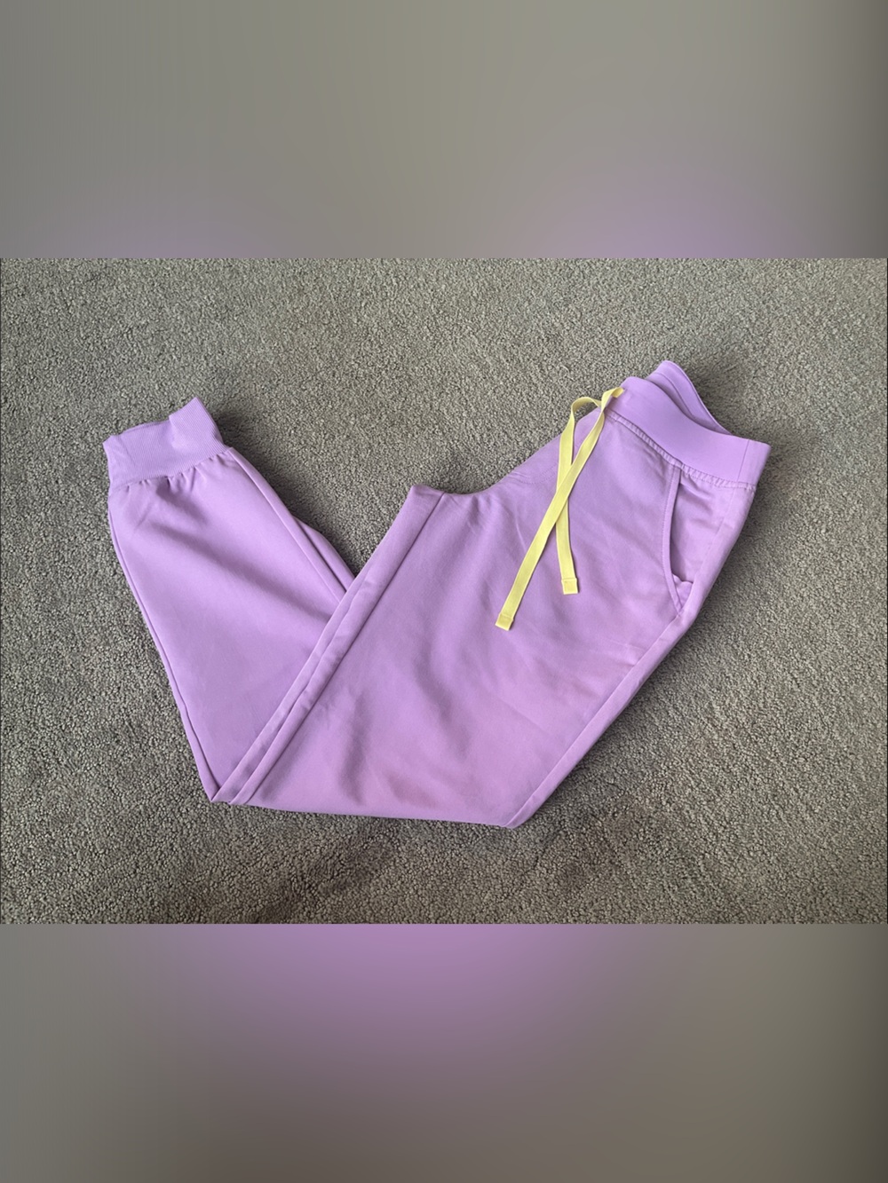 Figs Zamora Jogger with Yellow Drawstring - Picture 1 of 4